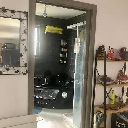 Apartament Neuf Avec Jardin Et Vue Panoramique Mer Montagnes Baie De Calvi Calenzana